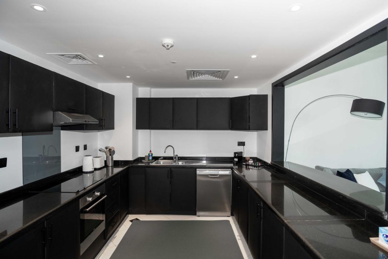 Wsuites - Big Terrace With Beautiful Marina View Dubaj Zewnętrze zdjęcie